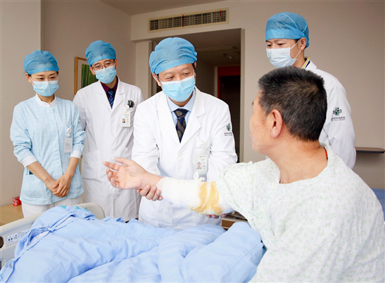 海南省肿瘤医院成功实施保肢手术