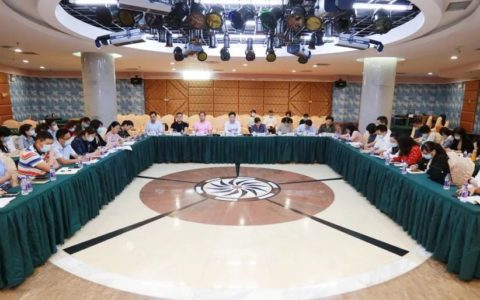 海南省人民医院深入领会全国两会精神 蹄疾步稳推动综合改革落地见效